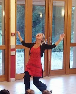 Nathalie , c'est le conte...mais aussi le geste...