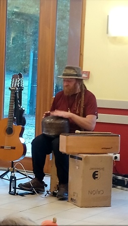 Roukin et son Hang artisanal fabriqué à partir d'une bouteille de gaz !